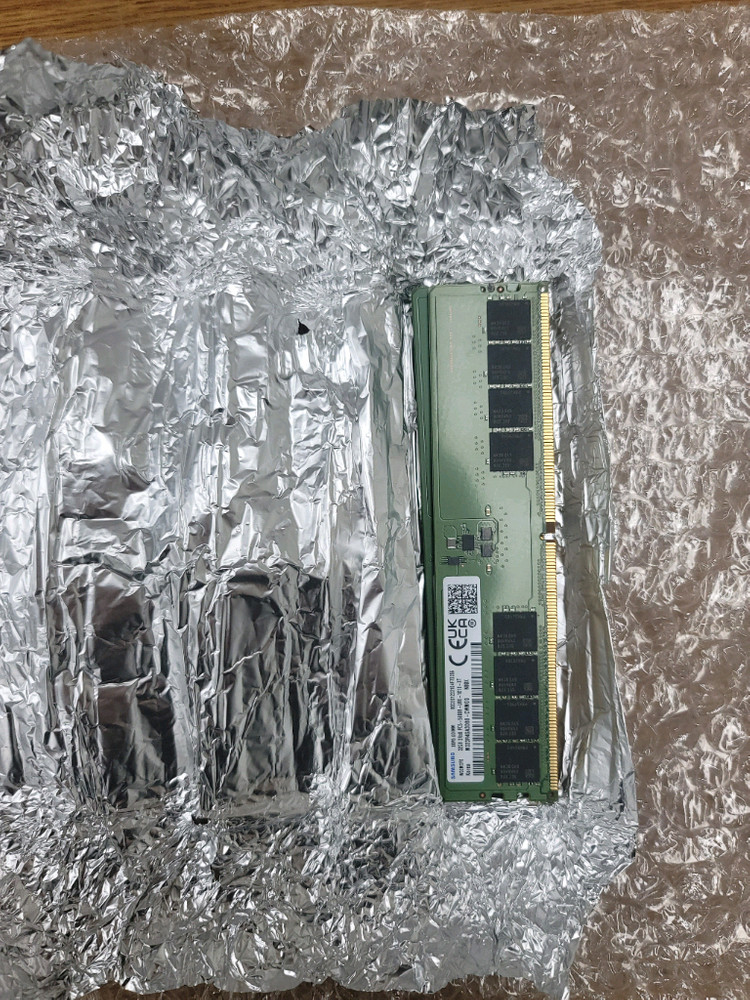 미사용신품 램2개 삼성 DDR5 44800 32GB 5600MHz (AS 26년 9월까지)--4