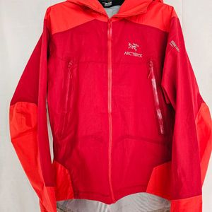 아크테릭스 고어텍스 레드 바람막이