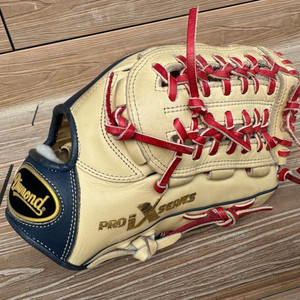 다이아몬드 프로 ix 내야 야구 글러브 판매합니다.