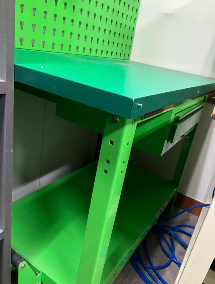 공구걸이판넬이 달린 소형작업대 ST-M1D2P--3