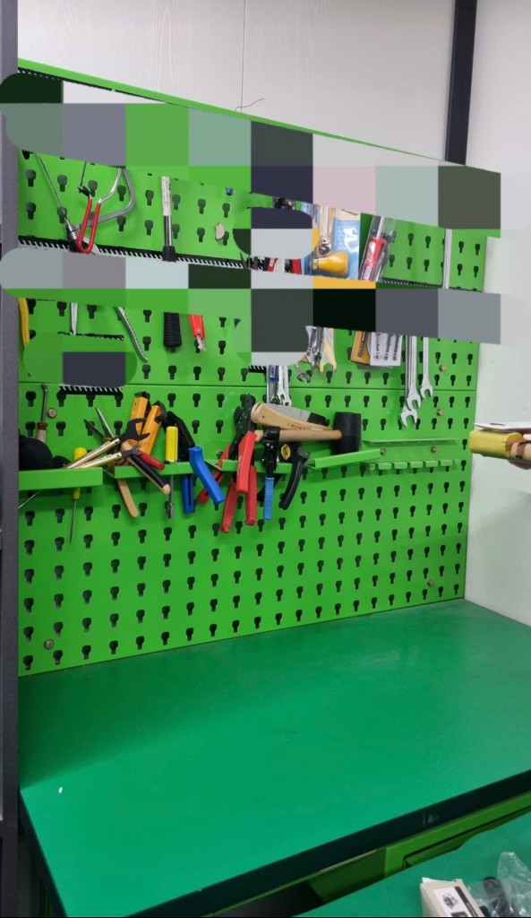 공구걸이판넬이 달린 소형작업대 ST-M1D2P--4