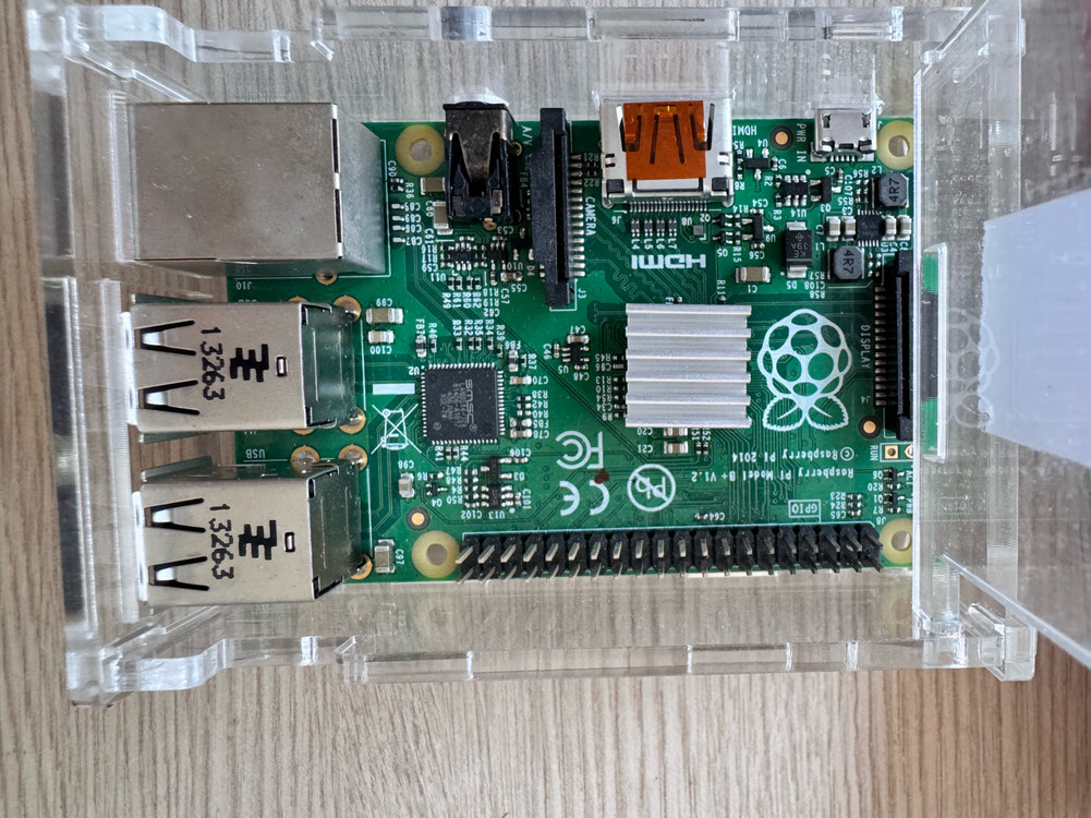 라즈베리파이 Model B+ 512MB--1