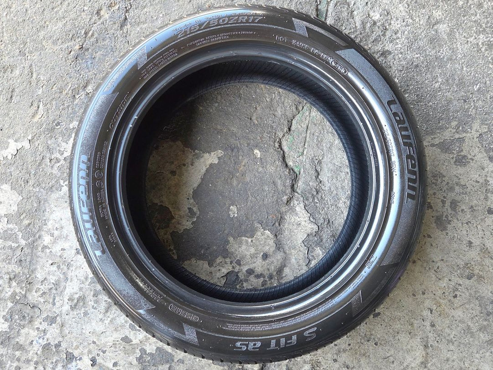 2155017 215 50 17 한국 라우펜 타이어 셋트 팝니다--3