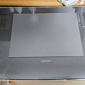 인튜어스3 타블렛