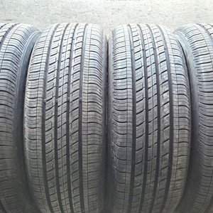 2156515 215 65 15 넥센 마일캡 타이어 신품급 셋트 팝니다