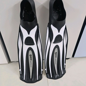 마레스 아반티 엑셀 오리발