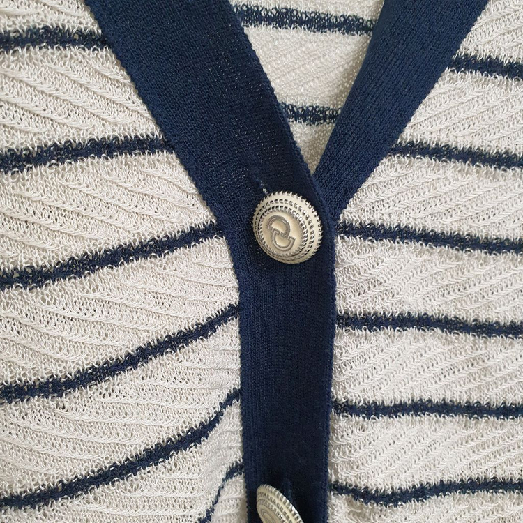 칼라거펠트 스트라이프 반팔가디건 이미지