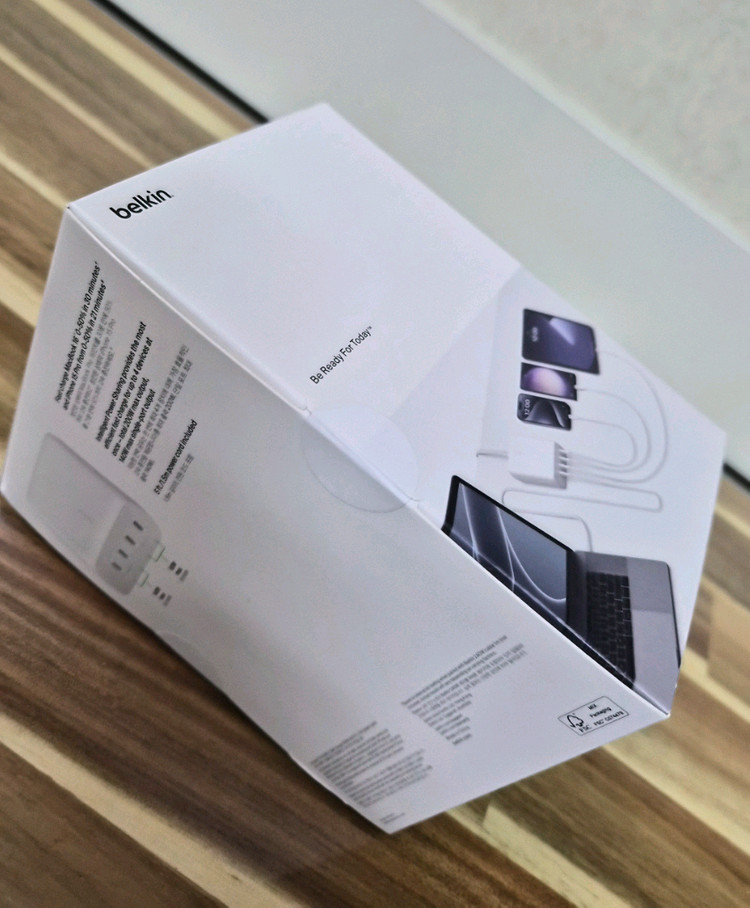 벨킨 부스트업 프로 C타입 4포트 GaN PD 3.1 맥북 충전 PPS 고속 충전기 200W WCH015krWH--2