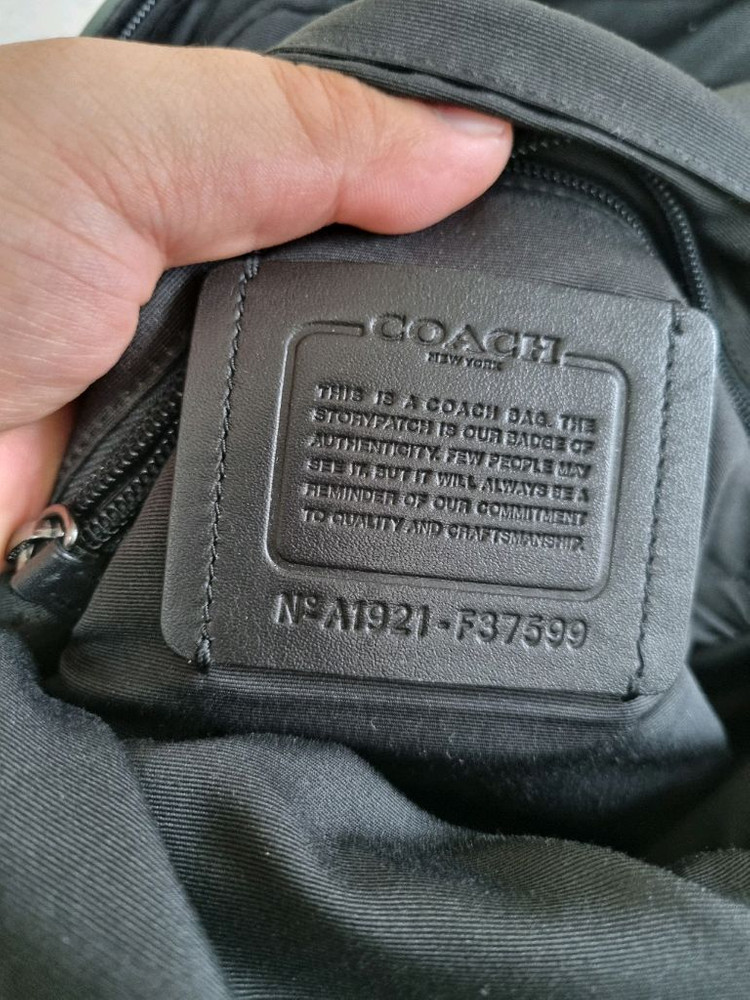 코치 레더 그라함 백팩 정품 원가 58만--6