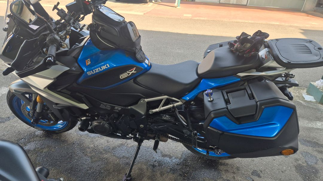 GSX-S1000GX 이미지