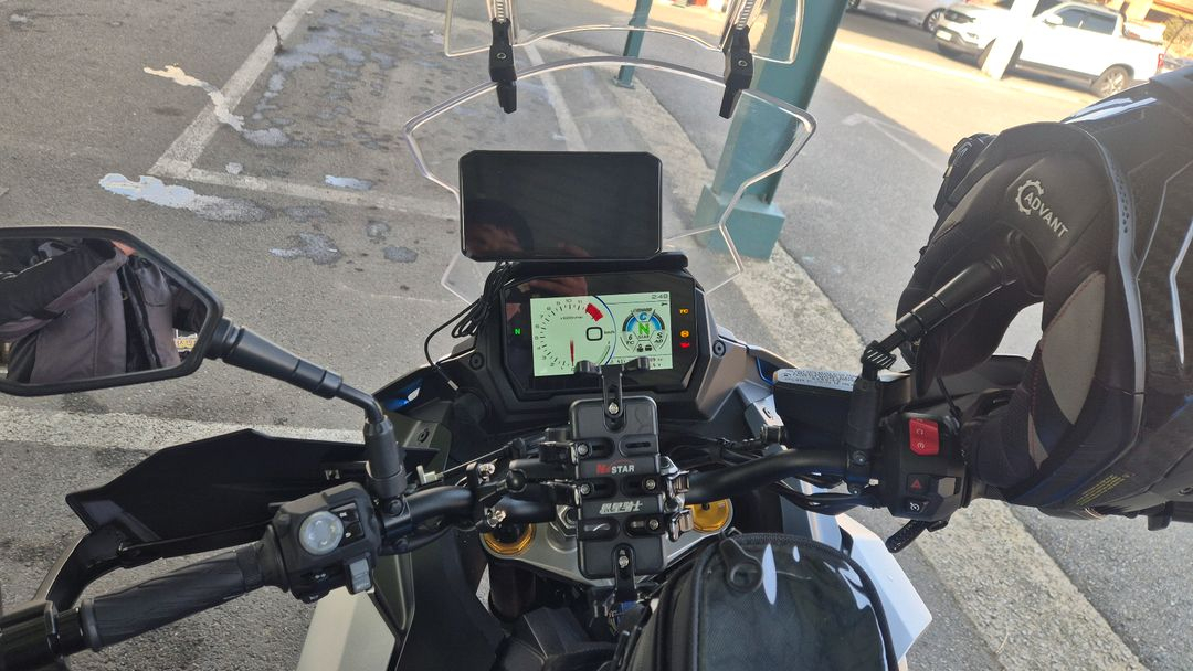 GSX-S1000GX 이미지