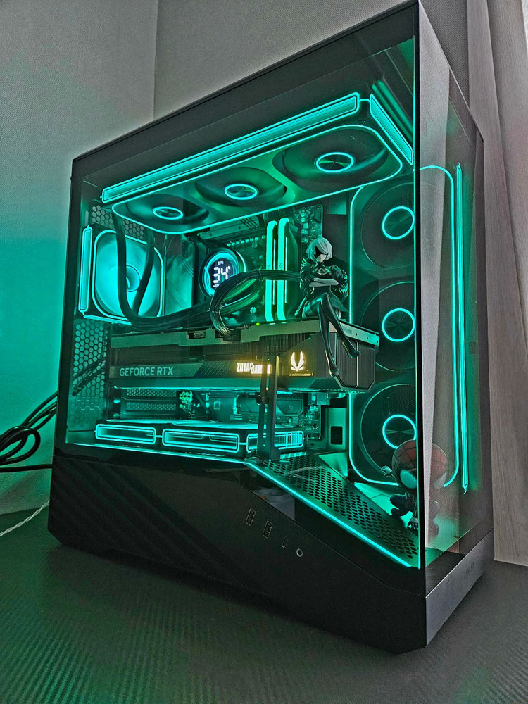 9800X3D / 5070 TI / 64GB / 1TB--3