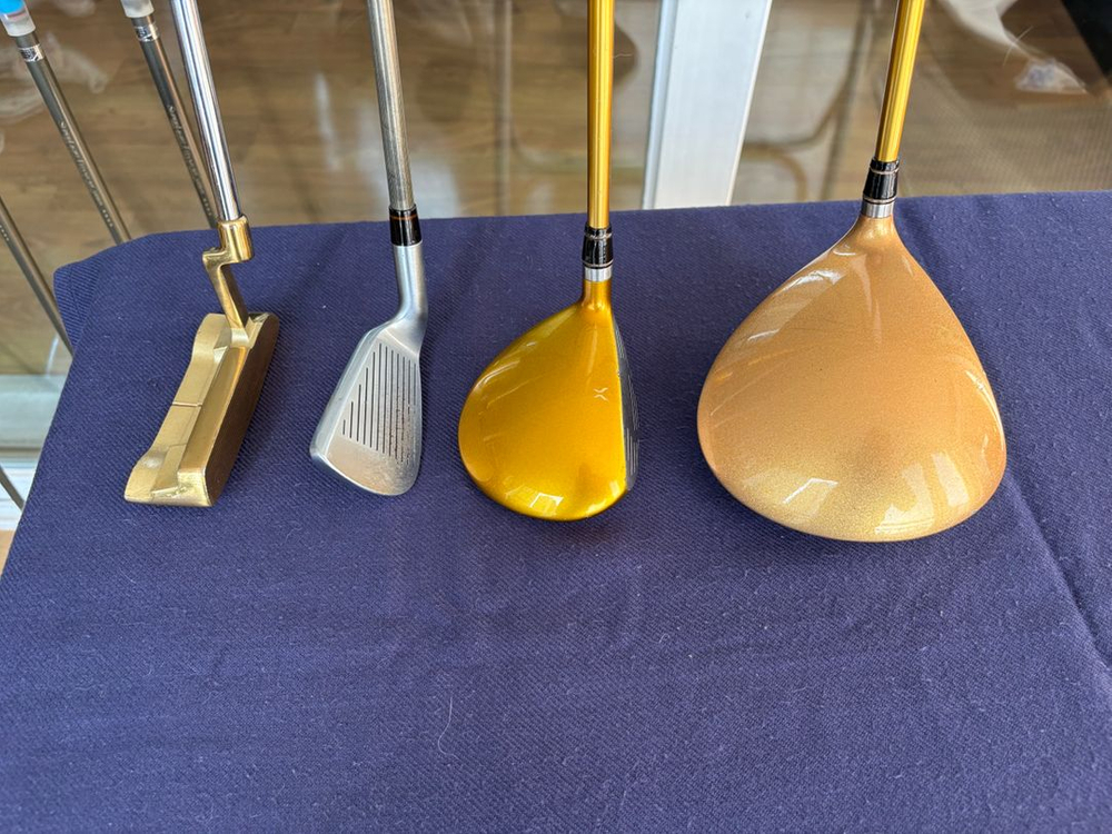 혼마4스타. 남성용 풀세트. 혼마 골프체 & 골프백 이미지