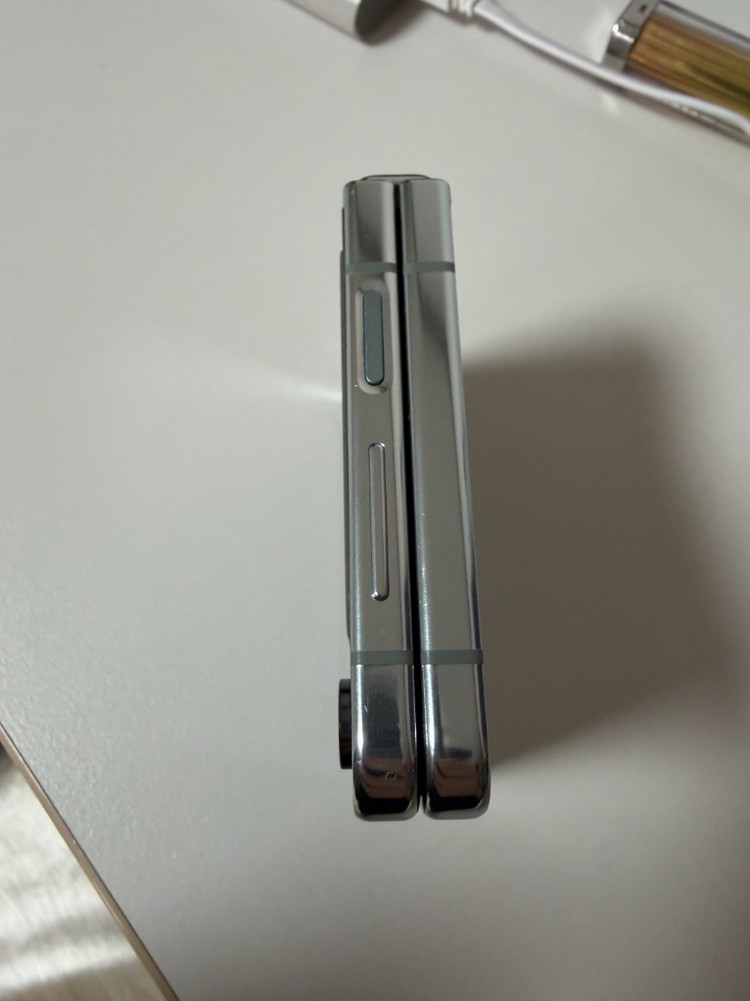 갤럭시 z플립5 민트 256--5