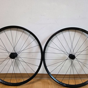 본트레거 패러다임 콤프25 TLR휠셋