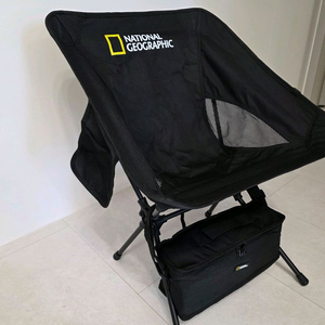 내셔널지오그래픽 캠핑 의자 미사용 새제품