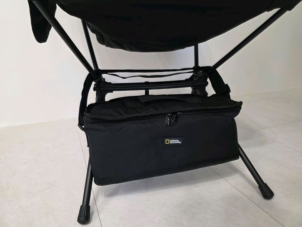 내셔널지오그래픽 캠핑 의자 미사용 새제품--1
