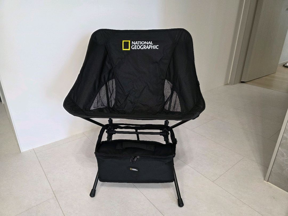내셔널지오그래픽 캠핑 의자 미사용 새제품--2
