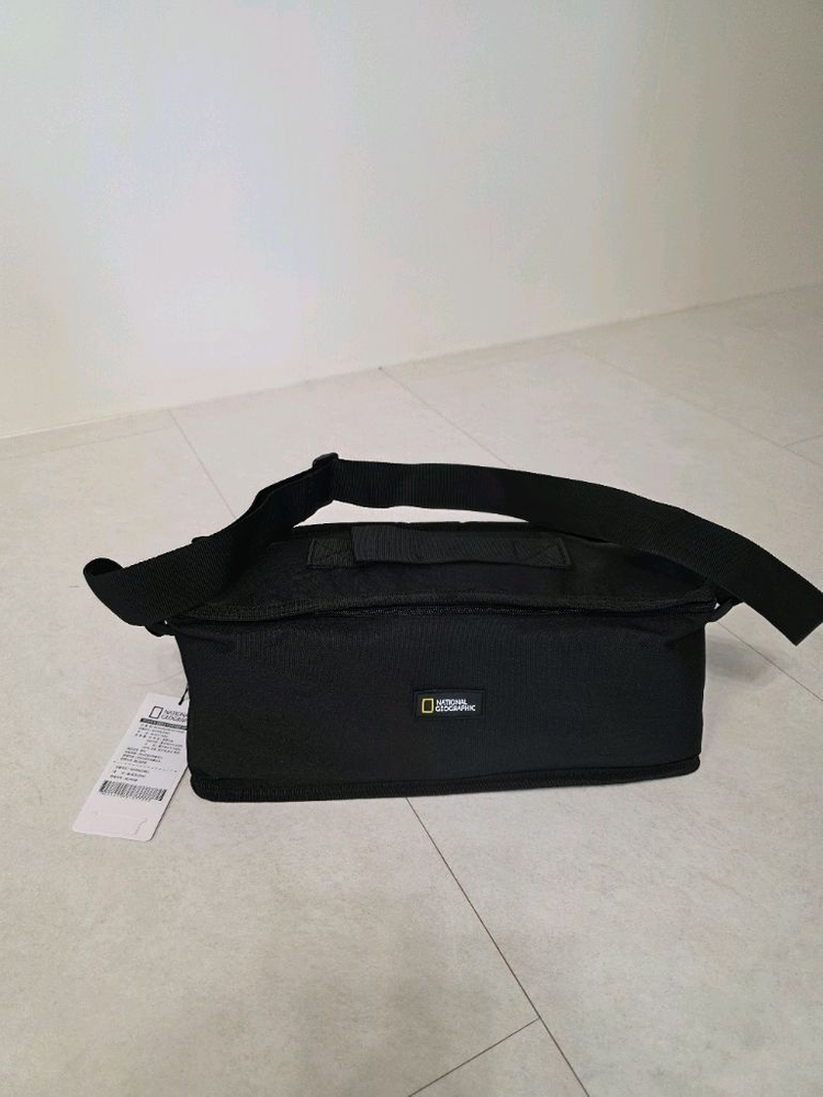 내셔널지오그래픽 캠핑 의자 미사용 새제품--7