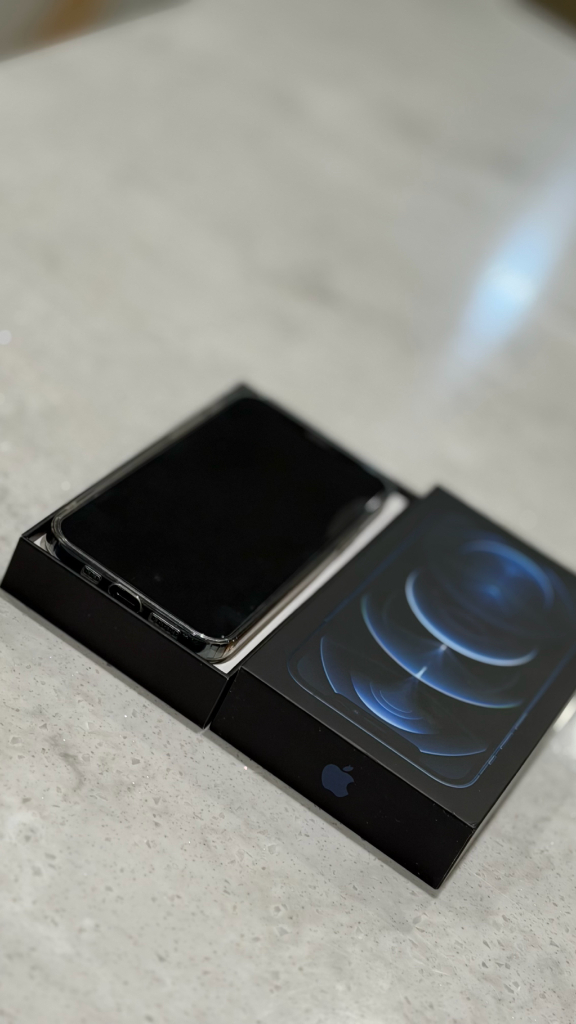 아이폰12pro 512GB 블루 (배터리73%) 상태최고!--7