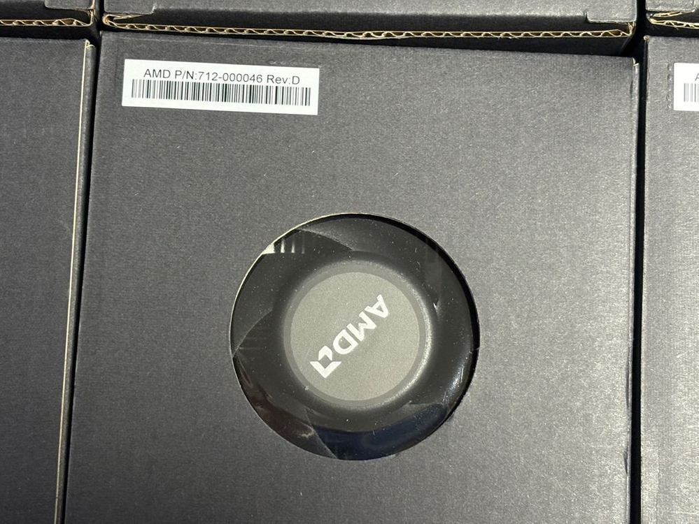 AMD Wraith Stealth CPU 기본쿨러--1