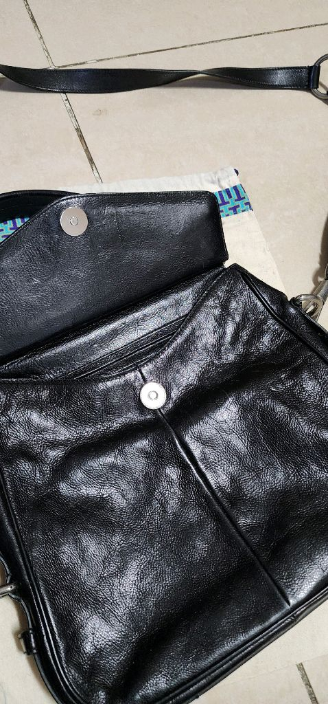 생로랑 YSL 2WAY 크로스백/구찌 콘티넨탈 장지갑--4