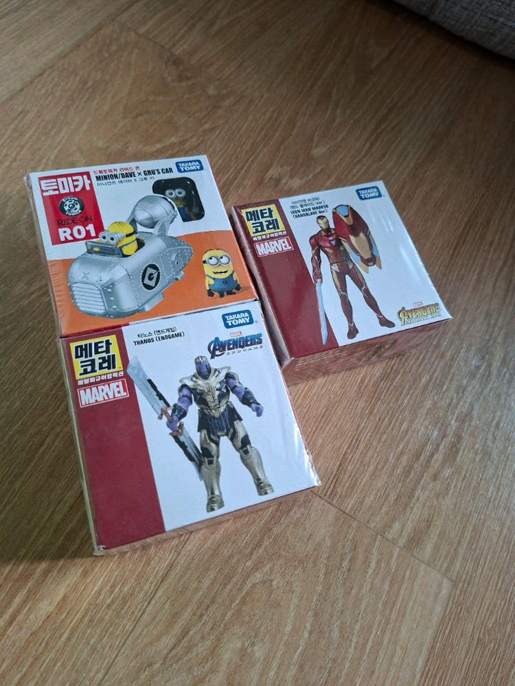 메타코레,토미카) 타노스, 데이브X그루 카, 아이언맨 MK50 판매합니다.--0