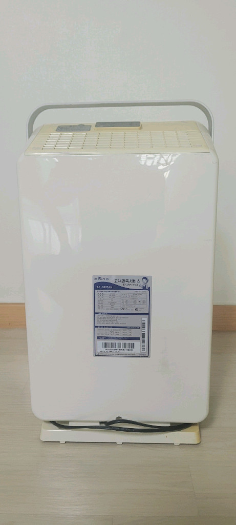 웅진 케어스 공기청정기 이미지