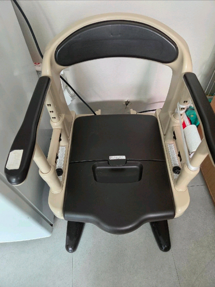 의료용 이동식 화장실 의자--1