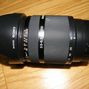 SONY DT 18-200 mm F3.5-4.5 표준 줌렌즈 제품 좋아요 후드 챙겨드려요