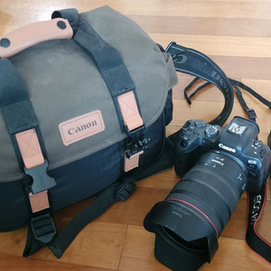 캐논 EOS R6 + 알계륵 F2.8 24-70mm 렌즈 팔아요