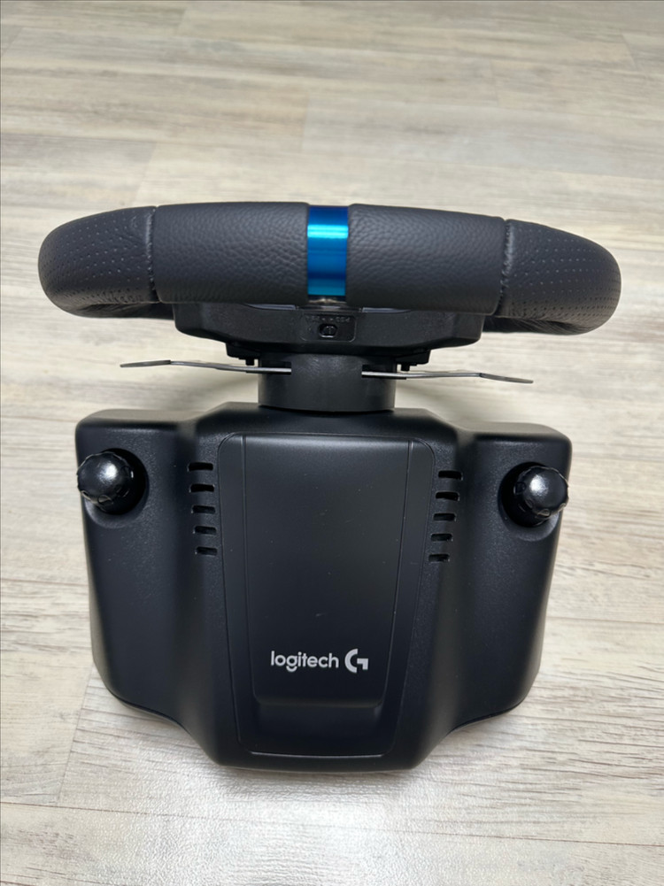 로지텍 g29 레이싱휠 판매합니다.--2