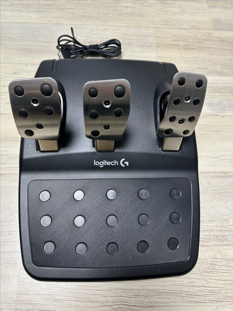 로지텍 g29 레이싱휠 판매합니다.--3