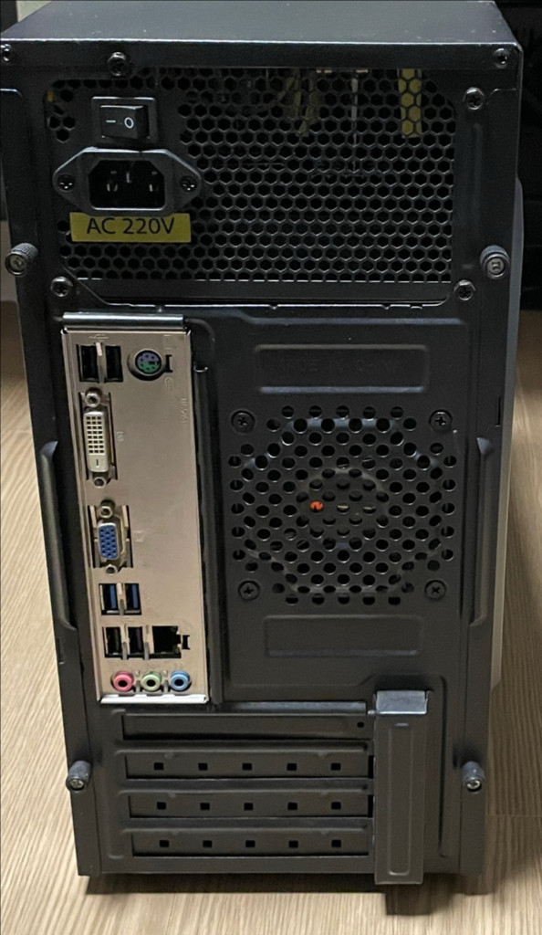 (부산)(개인)부품용 컴퓨터 본체 팝니다 i3 8100--1