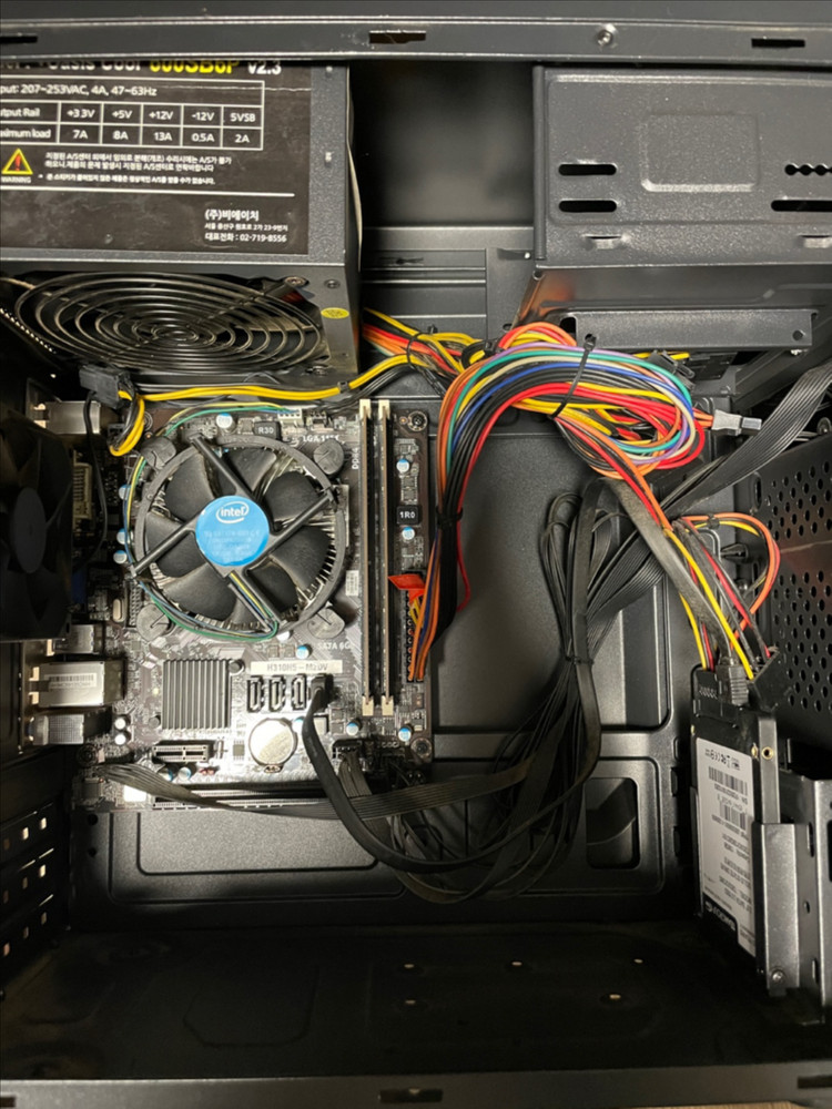 (부산)(개인)부품용 컴퓨터 본체 팝니다 i3 8100--2