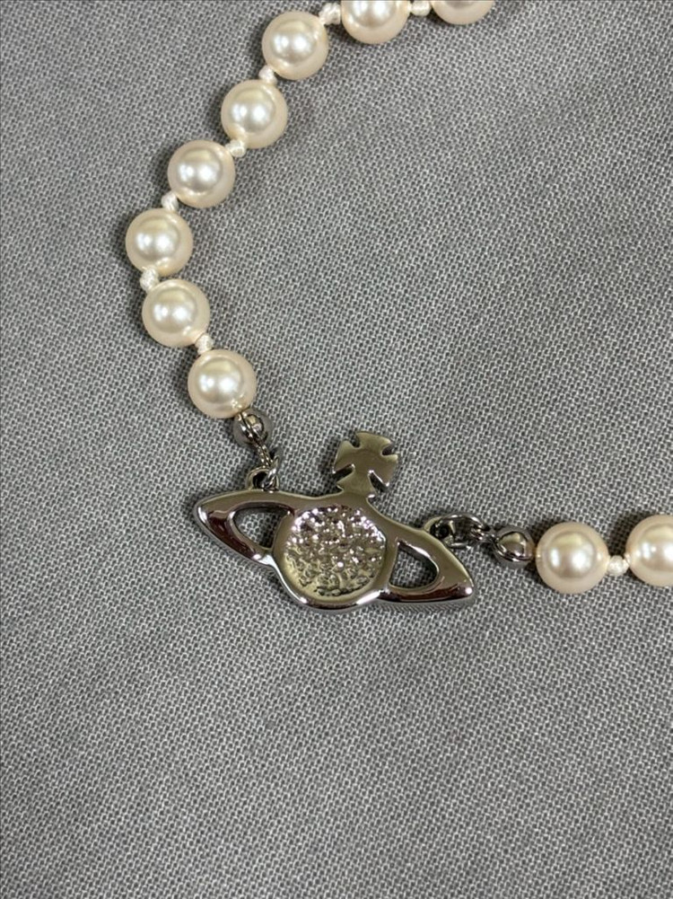 비비안웨스트우드 미니 바스 릴리프 초커 목걸이 이미지