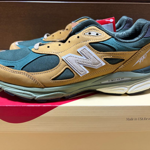 뉴발란스 990v3 새제품 285 판매합니다