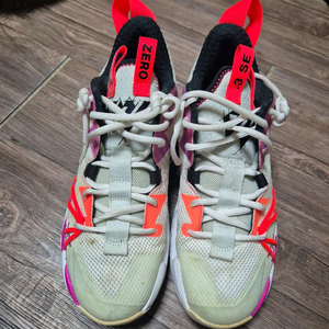 나이키조던 CK6612-101(270사이즈)