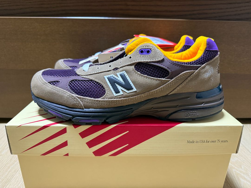 뉴발란스 993 새제품 285 새제품 판매합니다--0