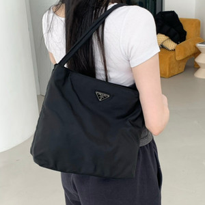 프라다 포코노 숄더백 정품