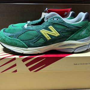 뉴발란스 990v3 그린 285 판매합니다 (새제품)