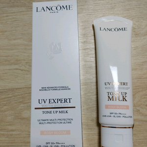 랑콤 UV 엑스퍼트 썬크림 로지블룸/밀키브라이트 새제품