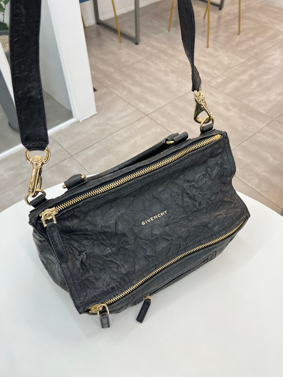 [중고명품 럭스올 울산점] 지방시 판도라백 미듐 13L5252004--5