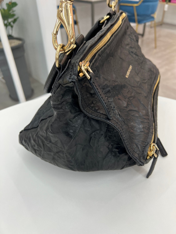 [중고명품 럭스올 울산점] 지방시 판도라백 미듐 13L5252004--6