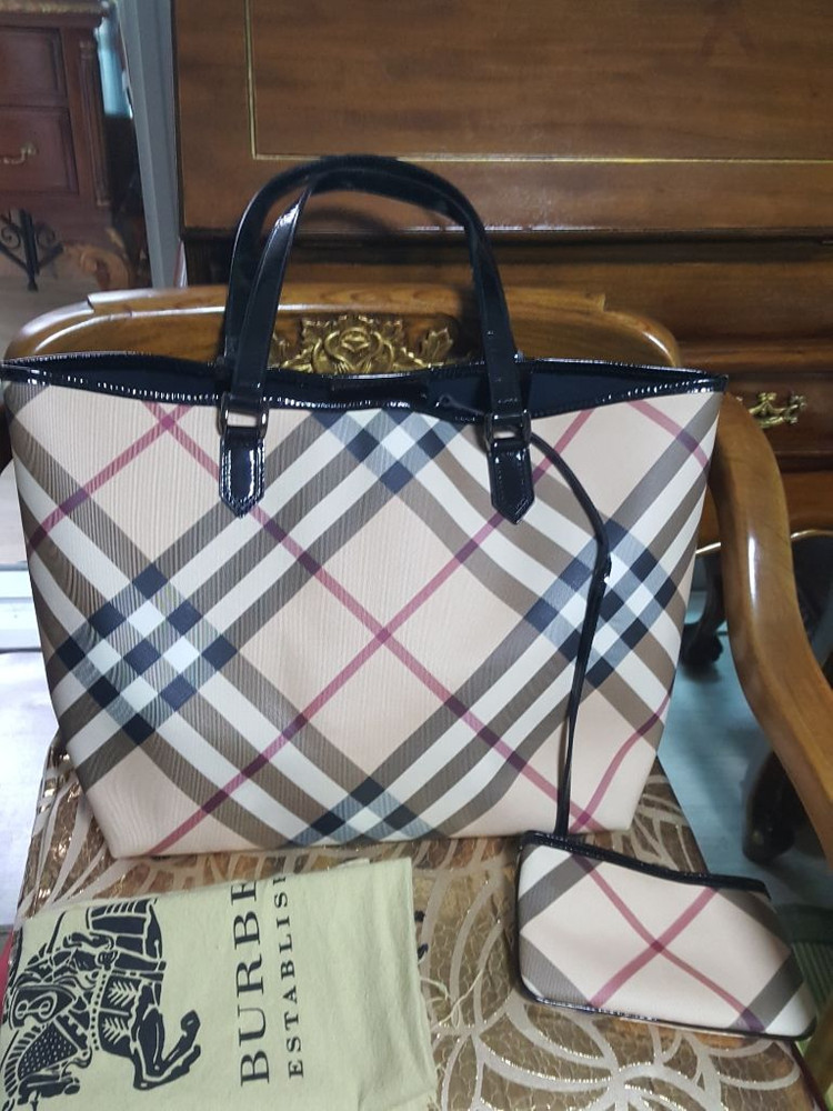 정품버버리숄더백--1