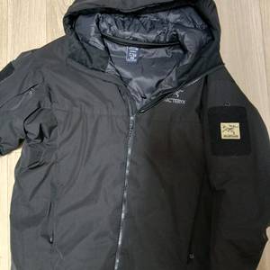 아웃도어 패딩 자켓