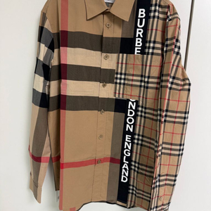 버버리 로고 프린트 패치워크 체크 셔츠