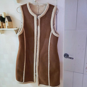 플라스틱아일랜드 베스트조끼