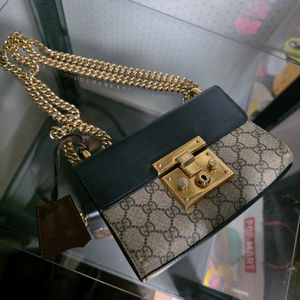 구찌 패드락 스몰 핸드백 백화점구매정품