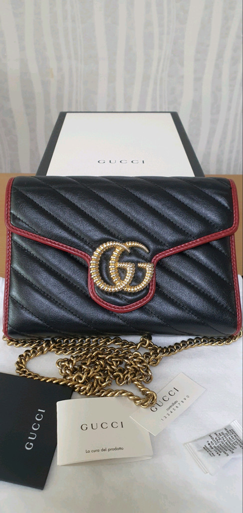 구찌 마몬트 마틀라세 크로스백 정품S급(감정O)프라다루이비통디올고야드샤넬셀린느보테가생로랑버버리발렌시아가가방--1